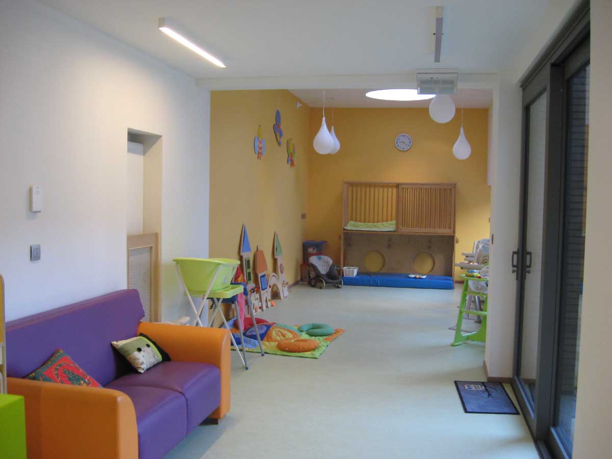 Leefruimte baby'tjes Kinderdagverblijf Chipollino - Kinderopvang centraal in Antwerpen bij Rooseveltplaats. Groepsopvang, mini-creche, met wasbare luiers.